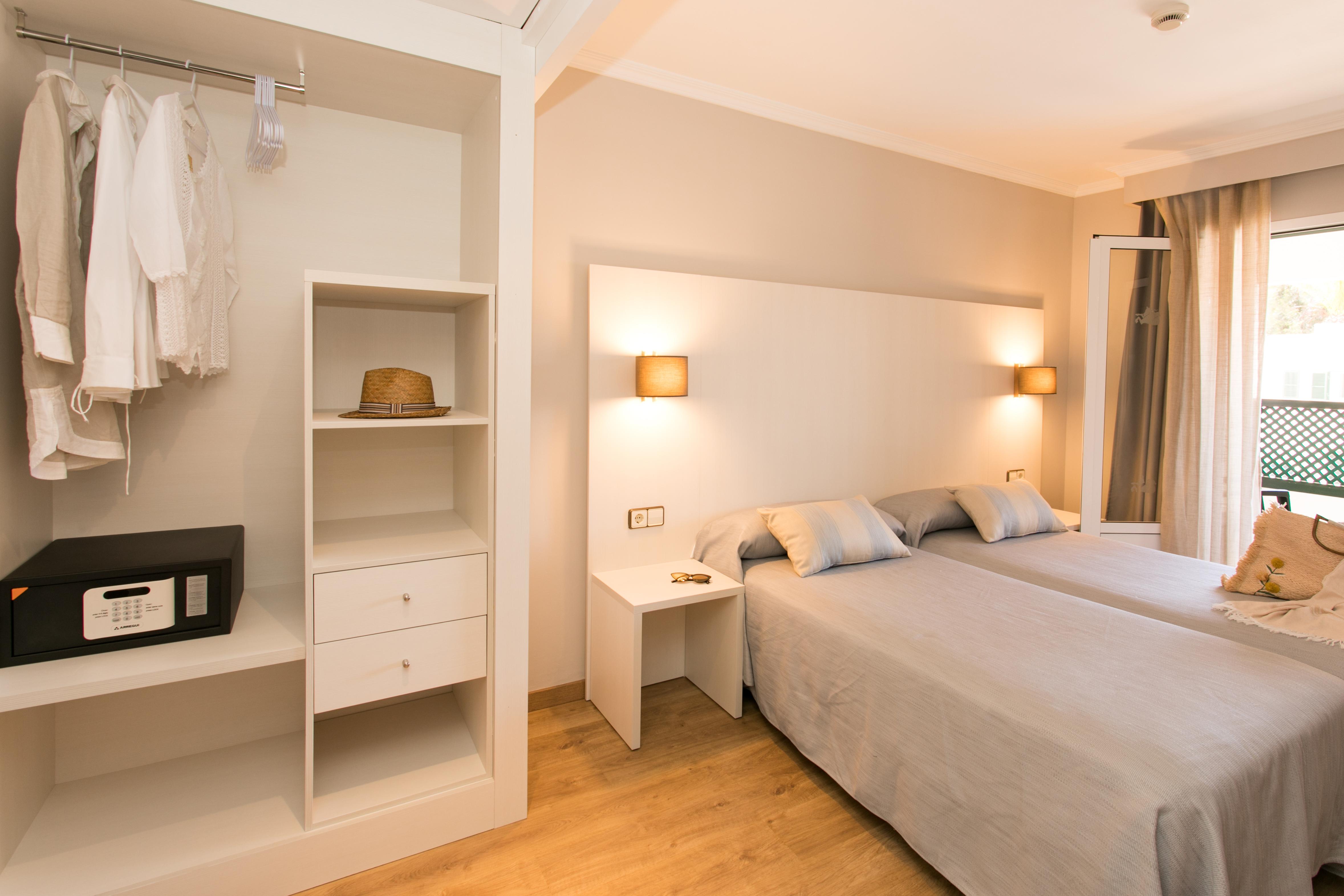 Minura Cala Galdana & Apartamentos D'Aljandar Esterno foto