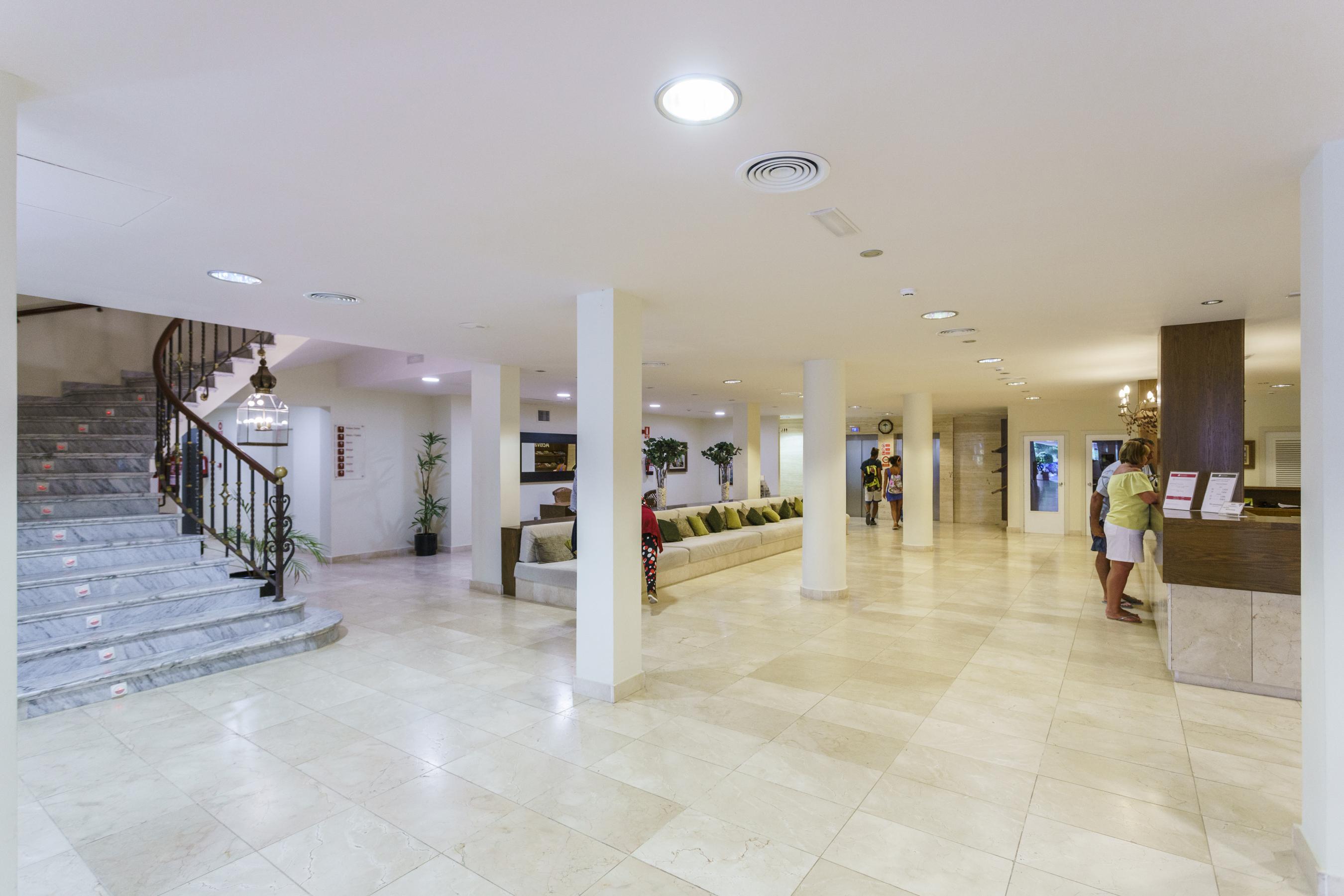 Minura Cala Galdana & Apartamentos D'Aljandar Esterno foto