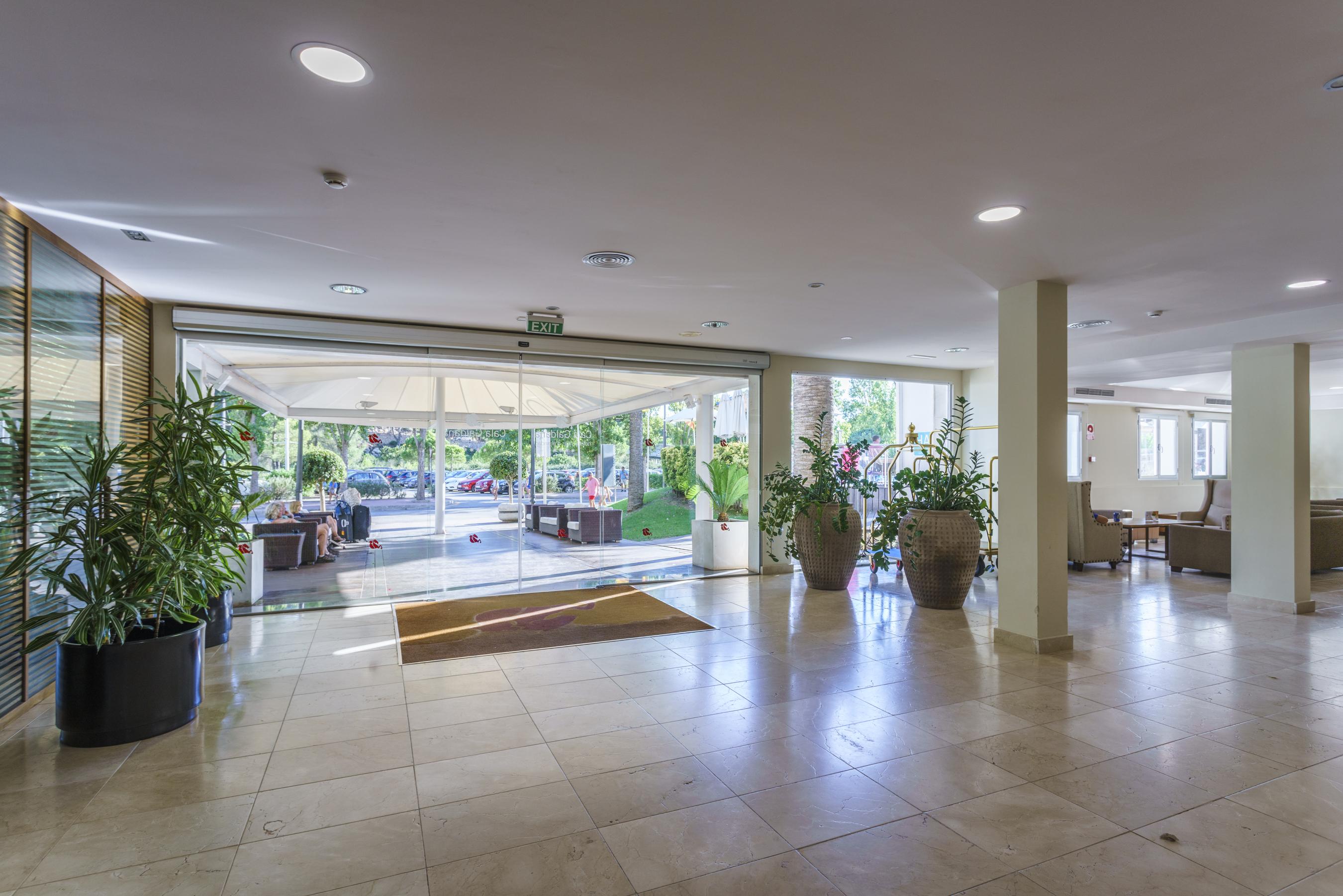 Minura Cala Galdana & Apartamentos D'Aljandar Esterno foto