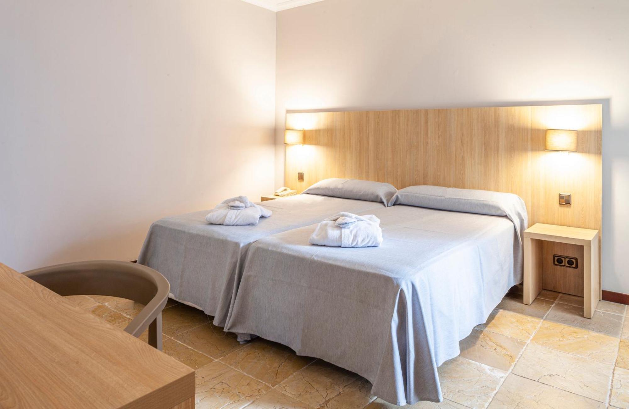 Minura Cala Galdana & Apartamentos D'Aljandar Esterno foto