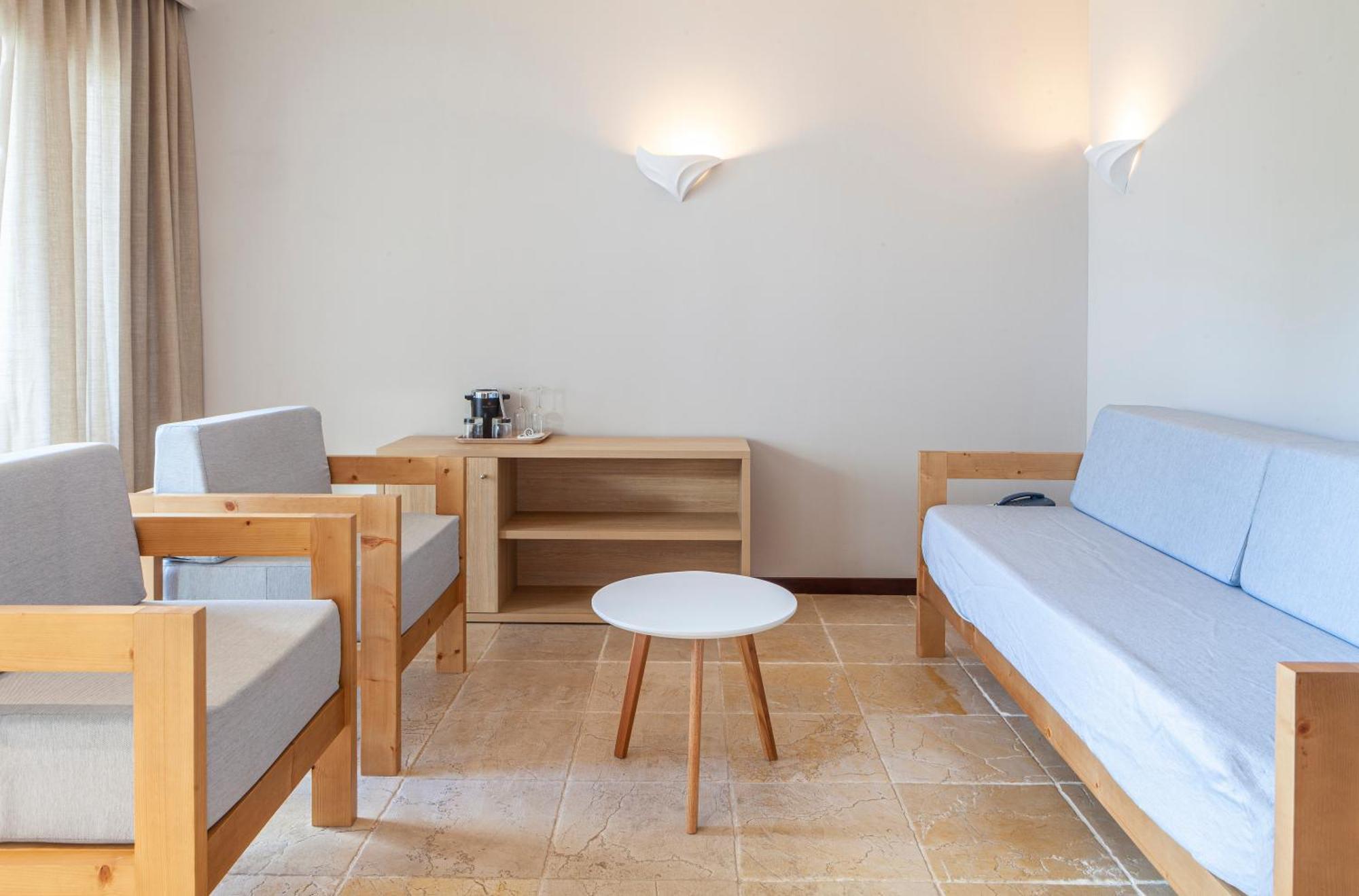 Minura Cala Galdana & Apartamentos D'Aljandar Esterno foto