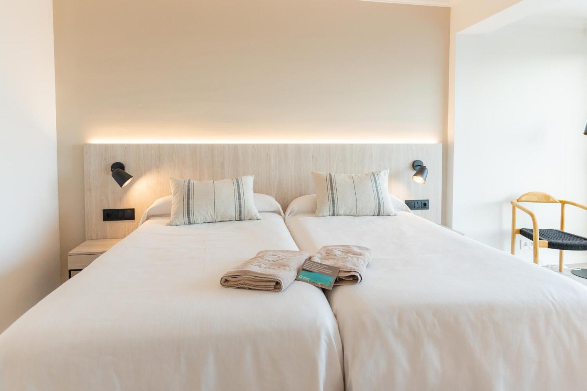 Minura Cala Galdana & Apartamentos D'Aljandar Esterno foto