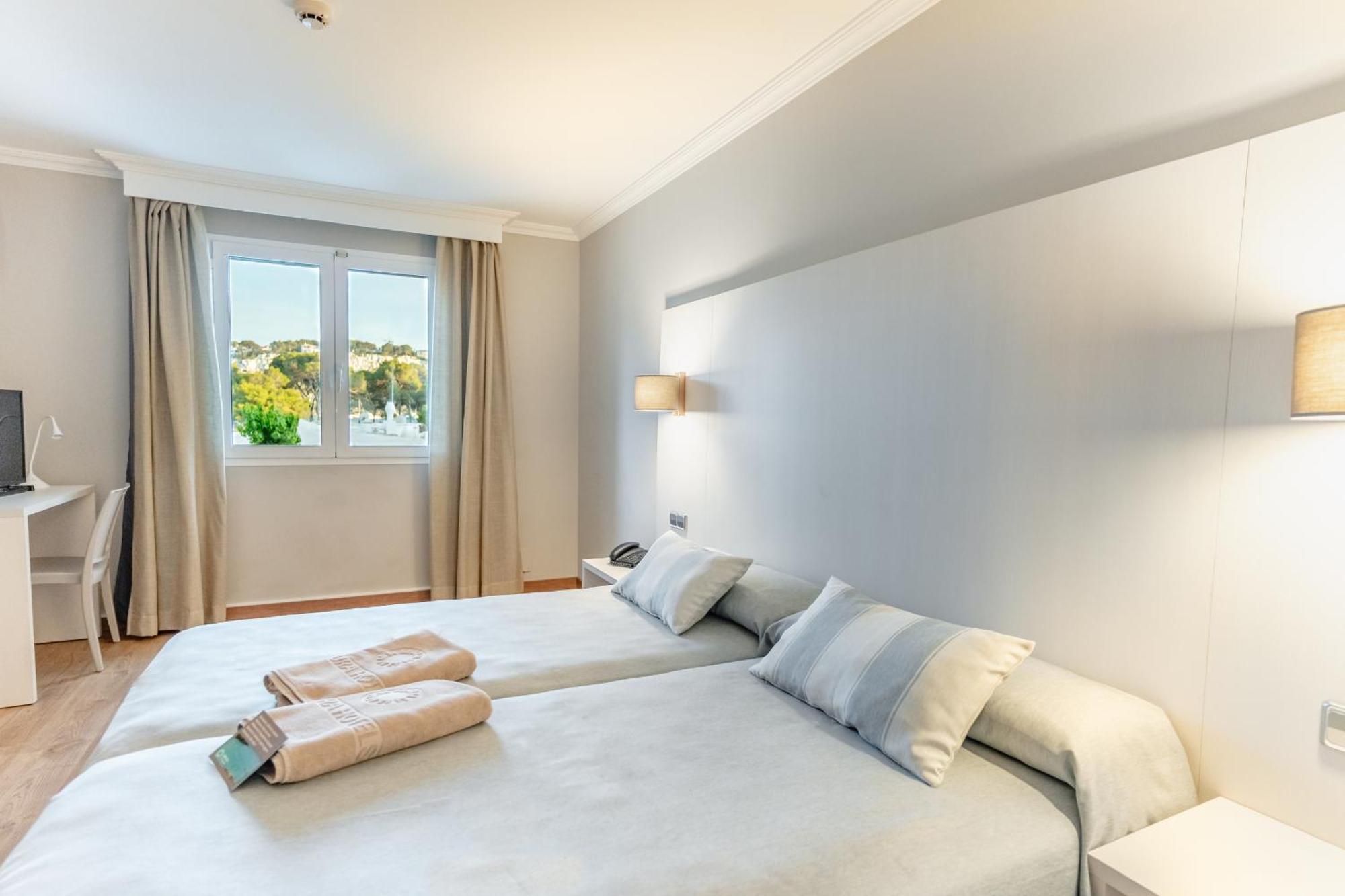 Minura Cala Galdana & Apartamentos D'Aljandar Esterno foto