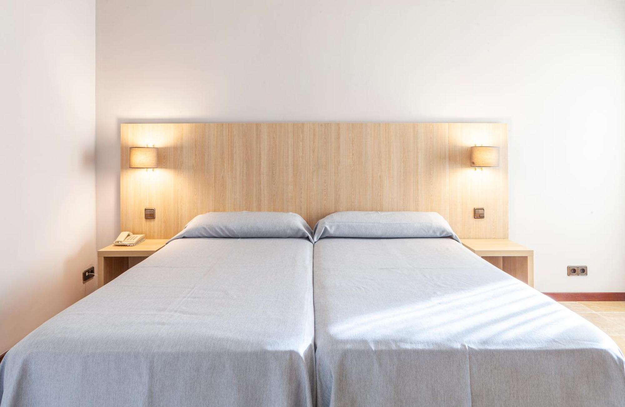 Minura Cala Galdana & Apartamentos D'Aljandar Esterno foto