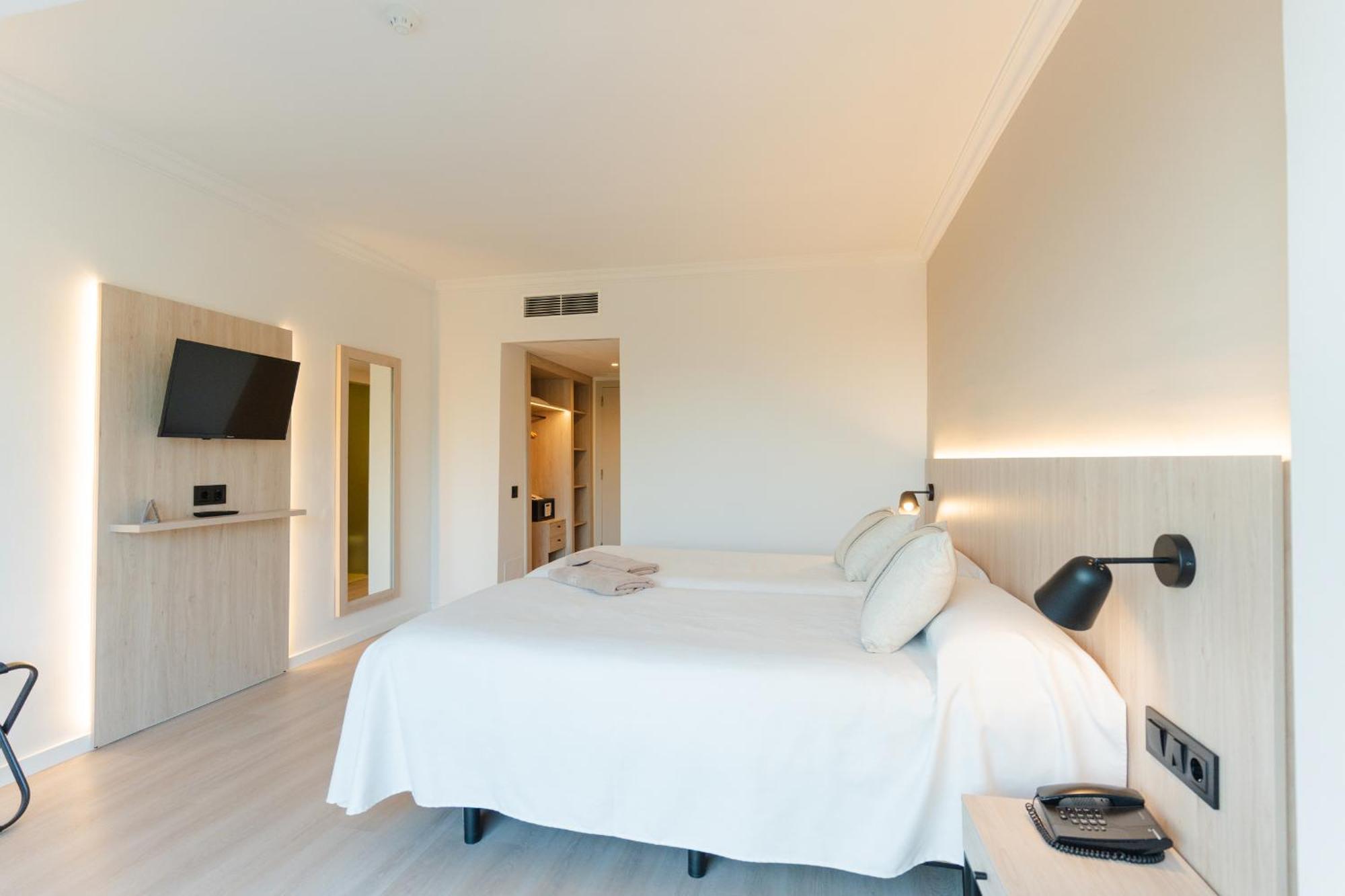 Minura Cala Galdana & Apartamentos D'Aljandar Esterno foto