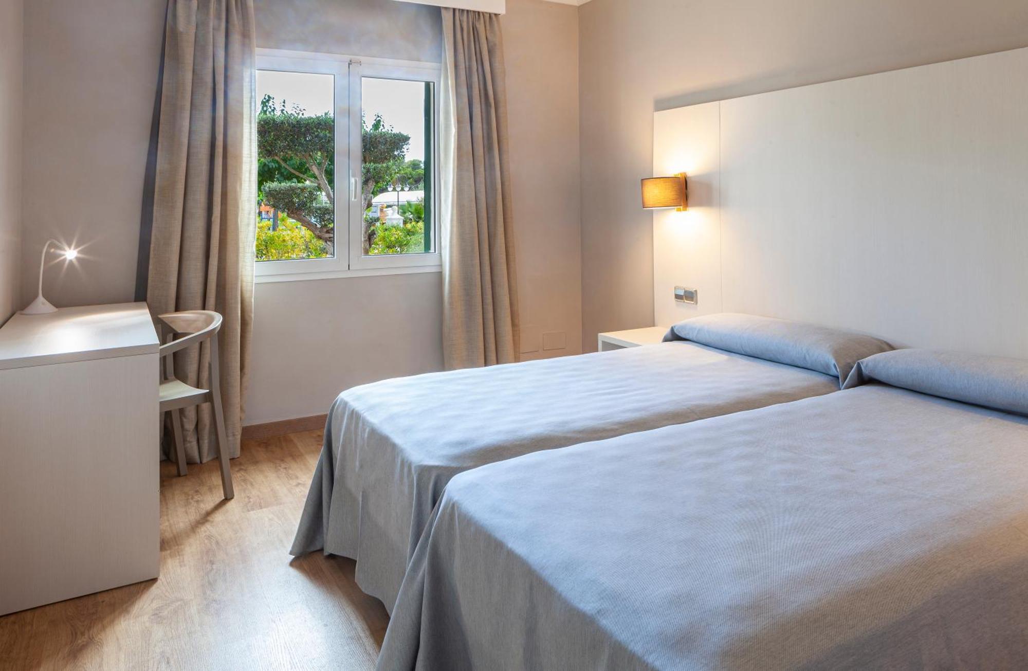 Minura Cala Galdana & Apartamentos D'Aljandar Esterno foto