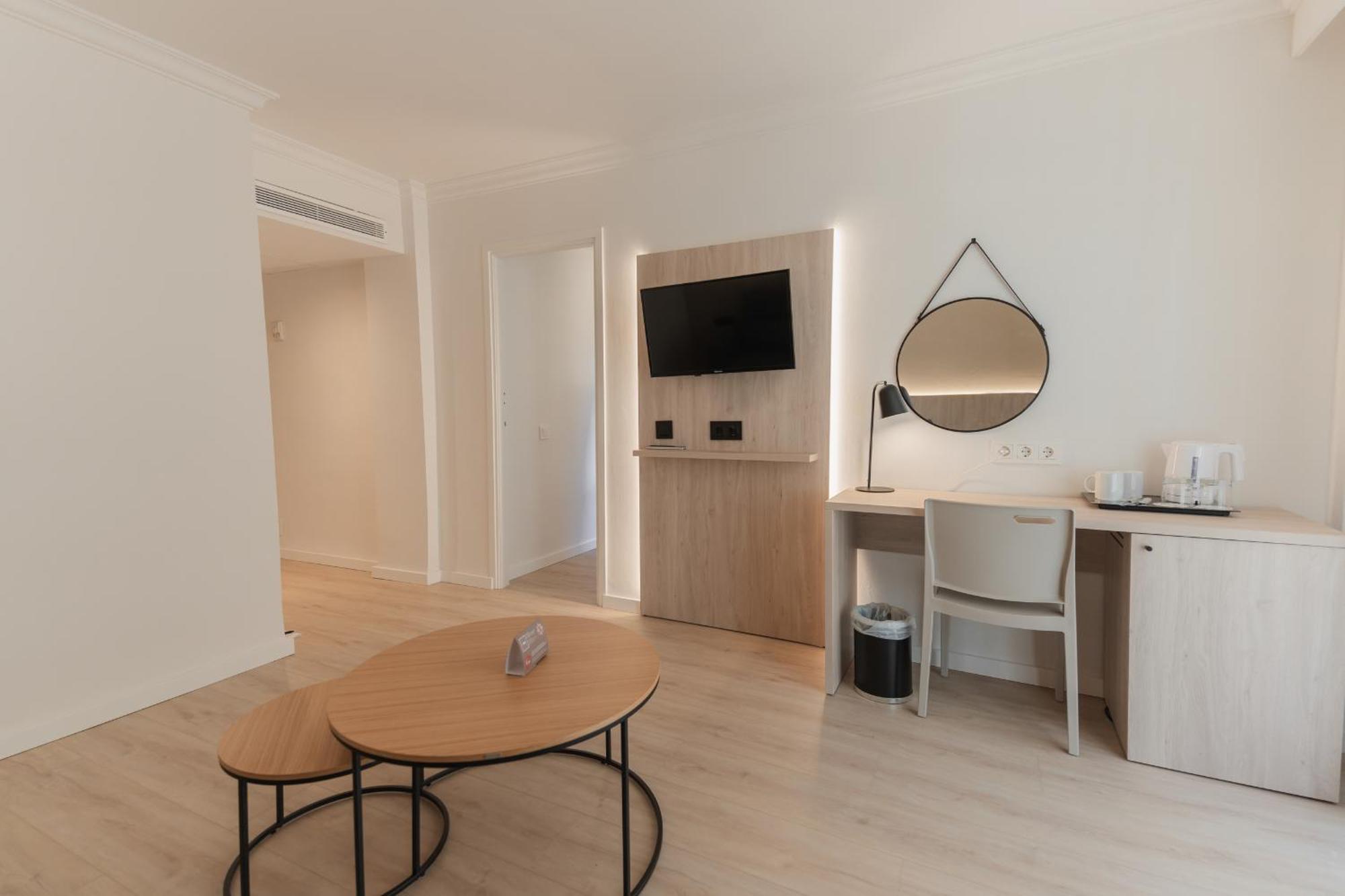 Minura Cala Galdana & Apartamentos D'Aljandar Esterno foto
